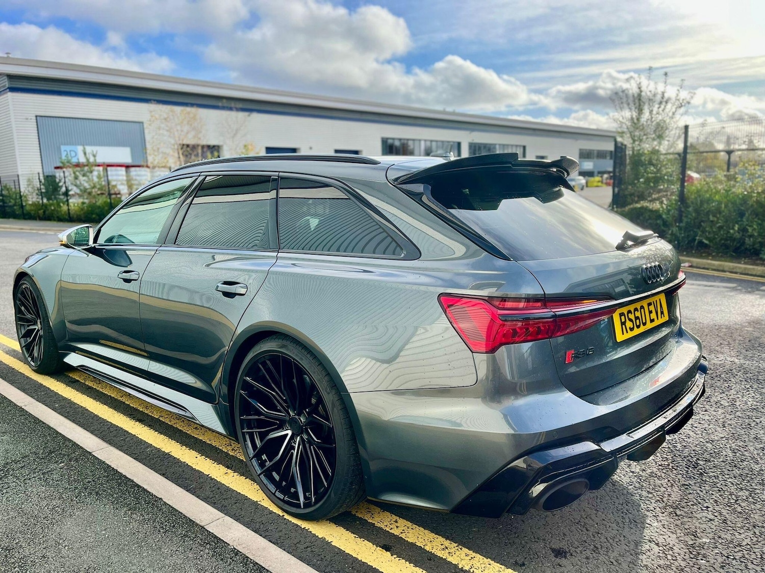 Used Audi RS6 2020 for sale - 76572718: Photo 6