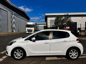 Used Peugeot 208 2018 for sale - 74679391: Photo