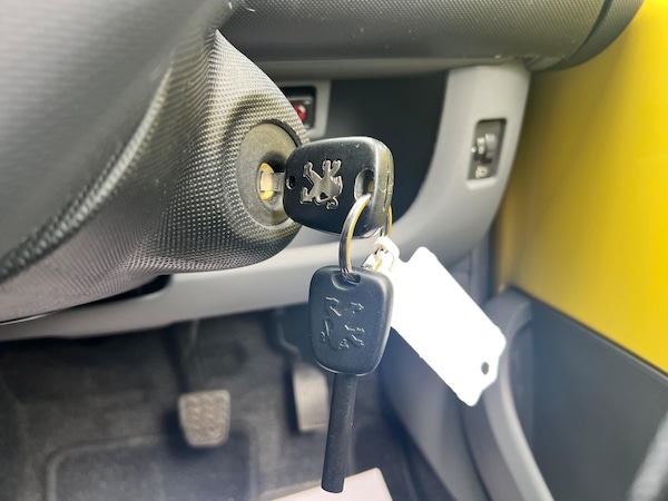Used Peugeot 107 2010 for sale - 75669203: Photo 36
