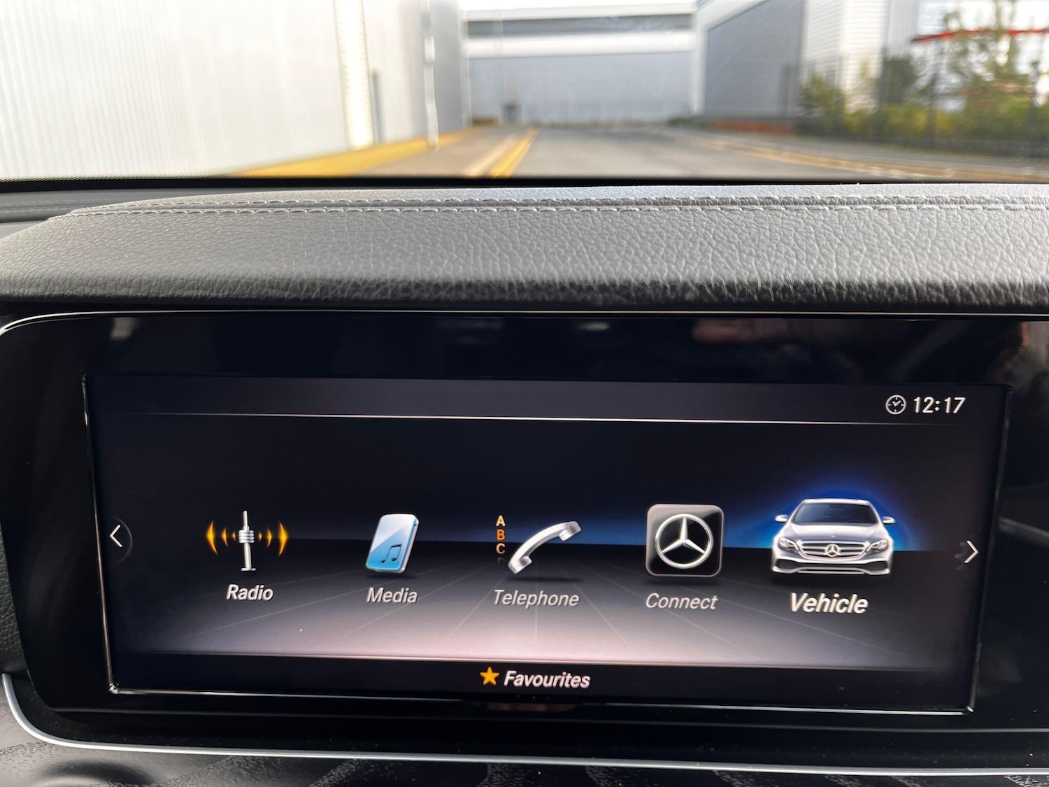 Used Mercedes-Benz E Class for sale - 76824409: Photo 41