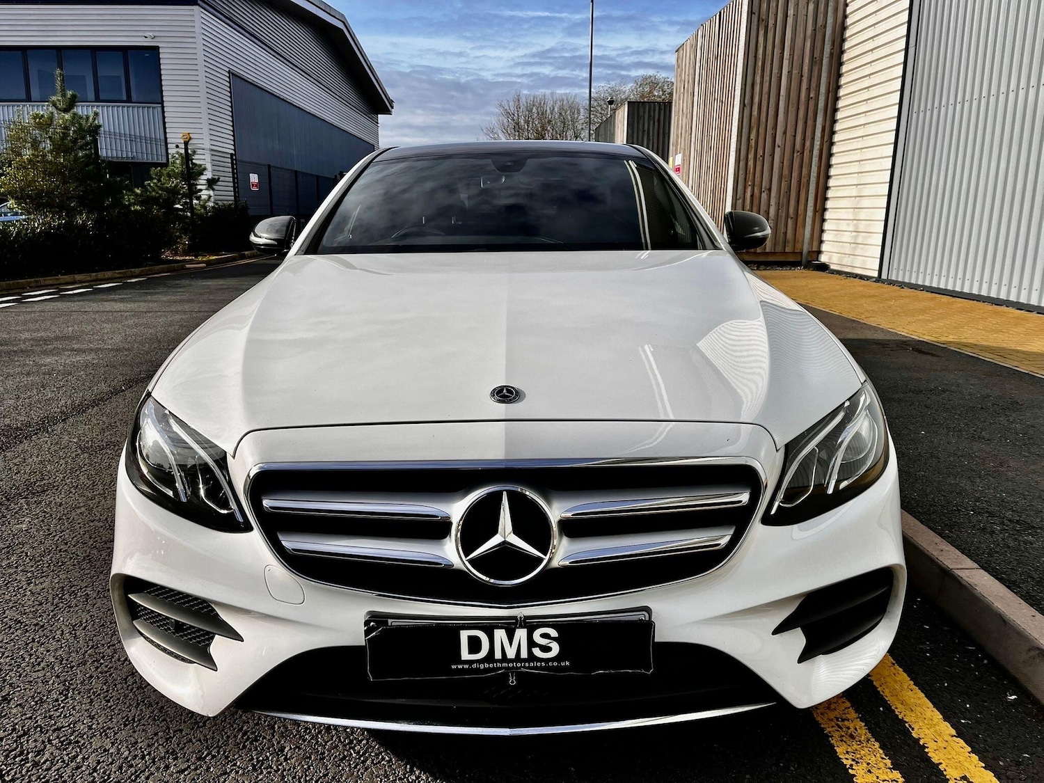 Used Mercedes-Benz E Class for sale - 76824409: Photo 5