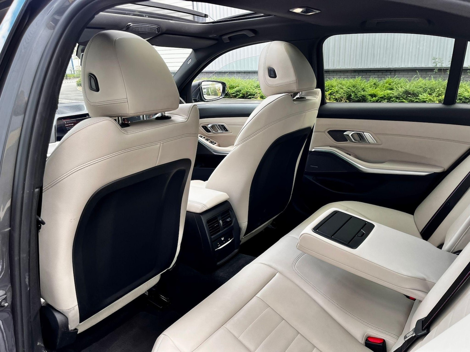 Used BMW 3 Series 2019 for sale - 77625214: Photo 19