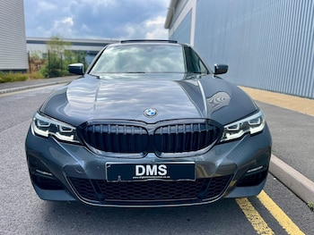 Used BMW 3 Series 2019 for sale - 77625214: Photo