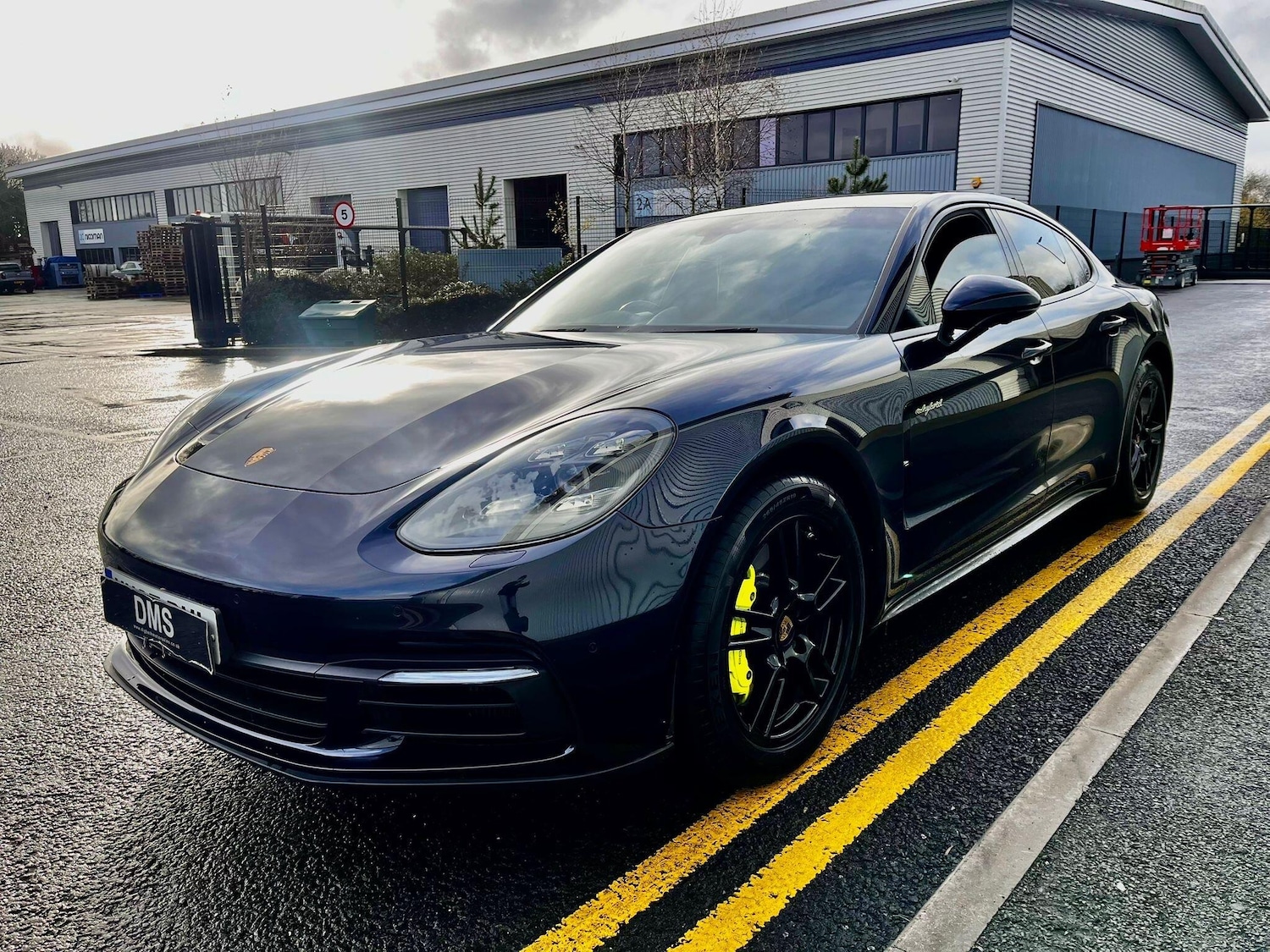 Used Porsche Panamera 2017 for sale - 77411556: Photo 3