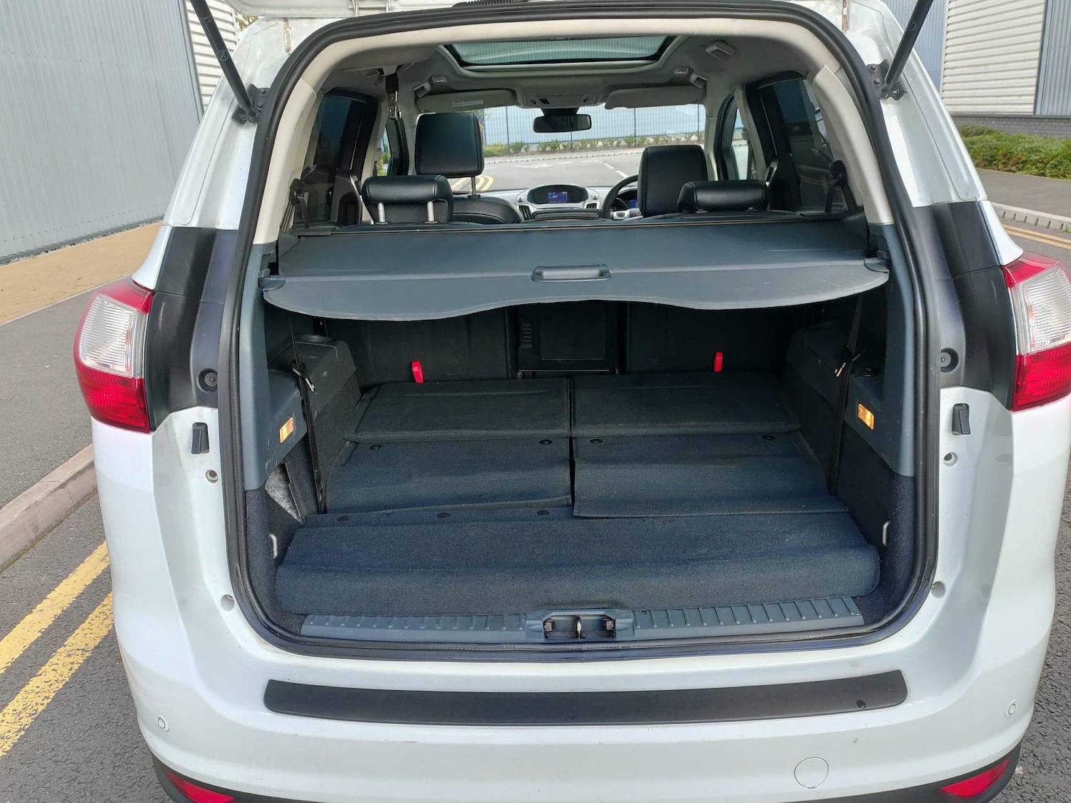 Used Ford Grand C-Max 2014 for sale - 76284133: Photo 20