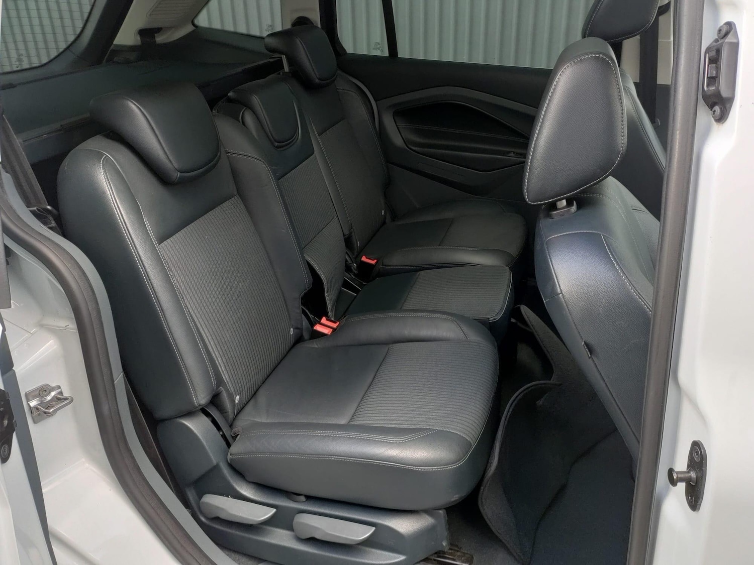 Used Ford Grand C-Max 2014 for sale - 76284133: Photo 24