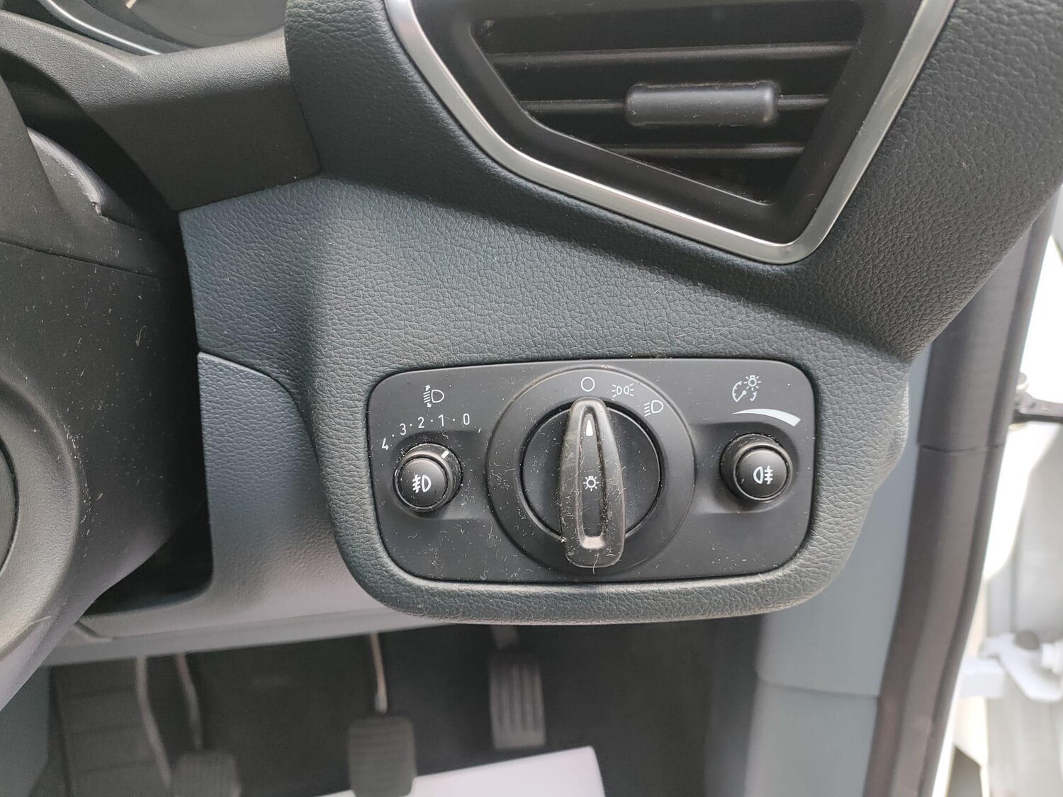 Used Ford Grand C-Max 2014 for sale - 76284133: Photo 28