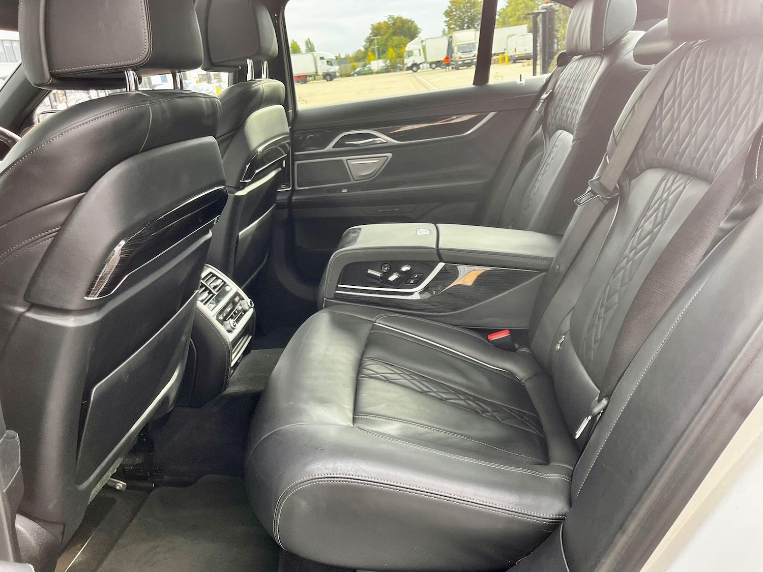 Used BMW 7 Series 2018 for sale - 76152951: Photo 24
