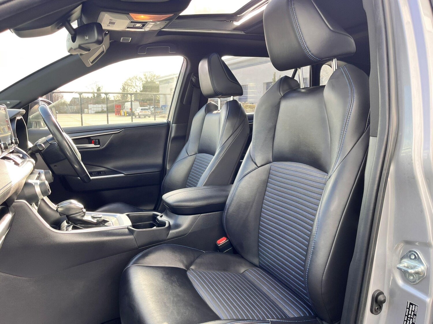 Used Toyota RAV4 for sale - 77671916: Photo 23