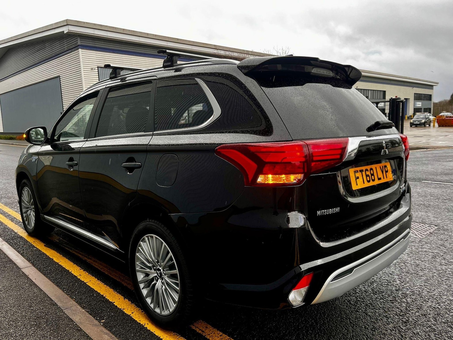 Used Mitsubishi Outlander 2018 for sale - 77175823: Photo 4