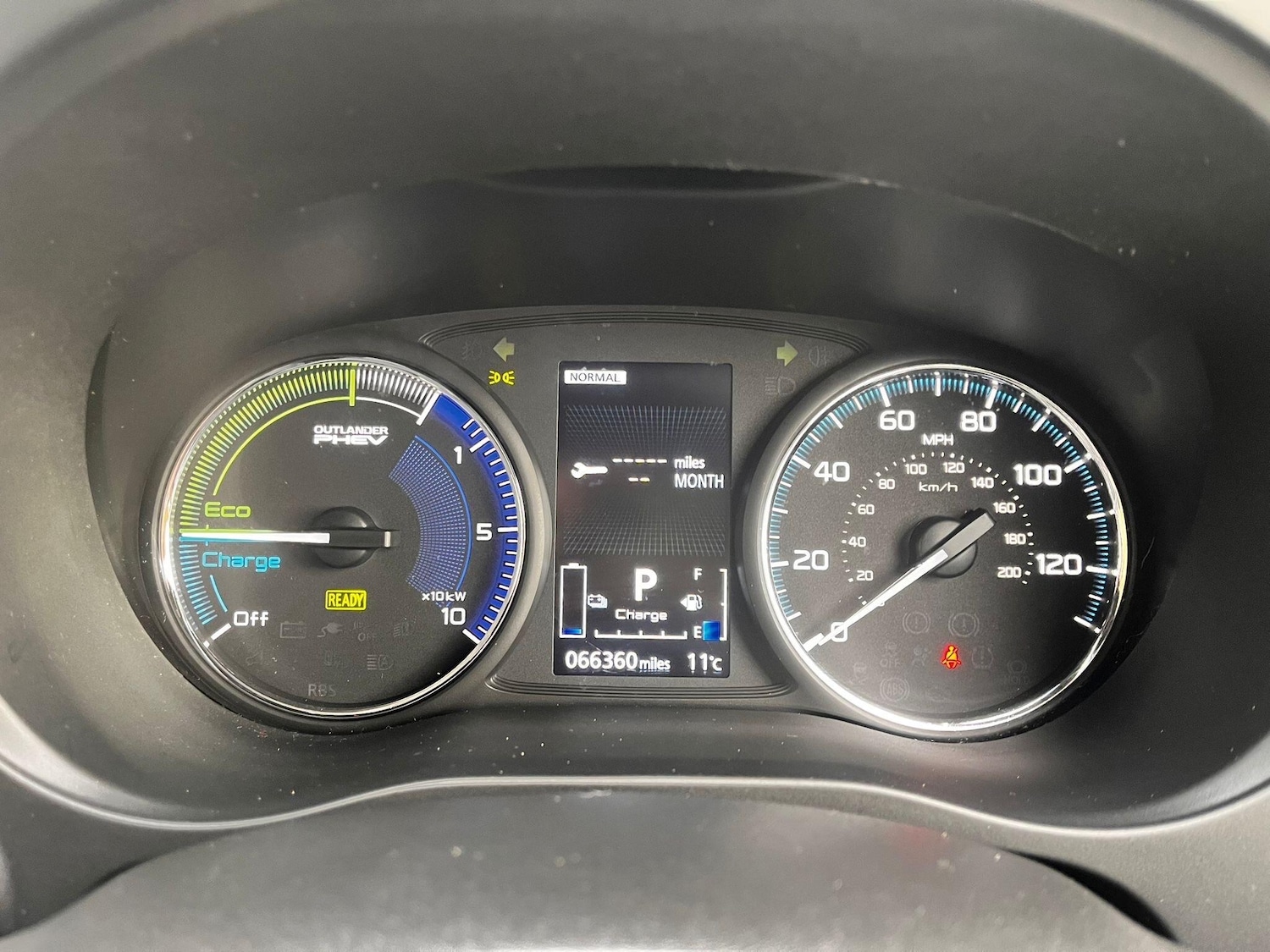 Used Mitsubishi Outlander 2018 for sale - 77175823: Photo 44