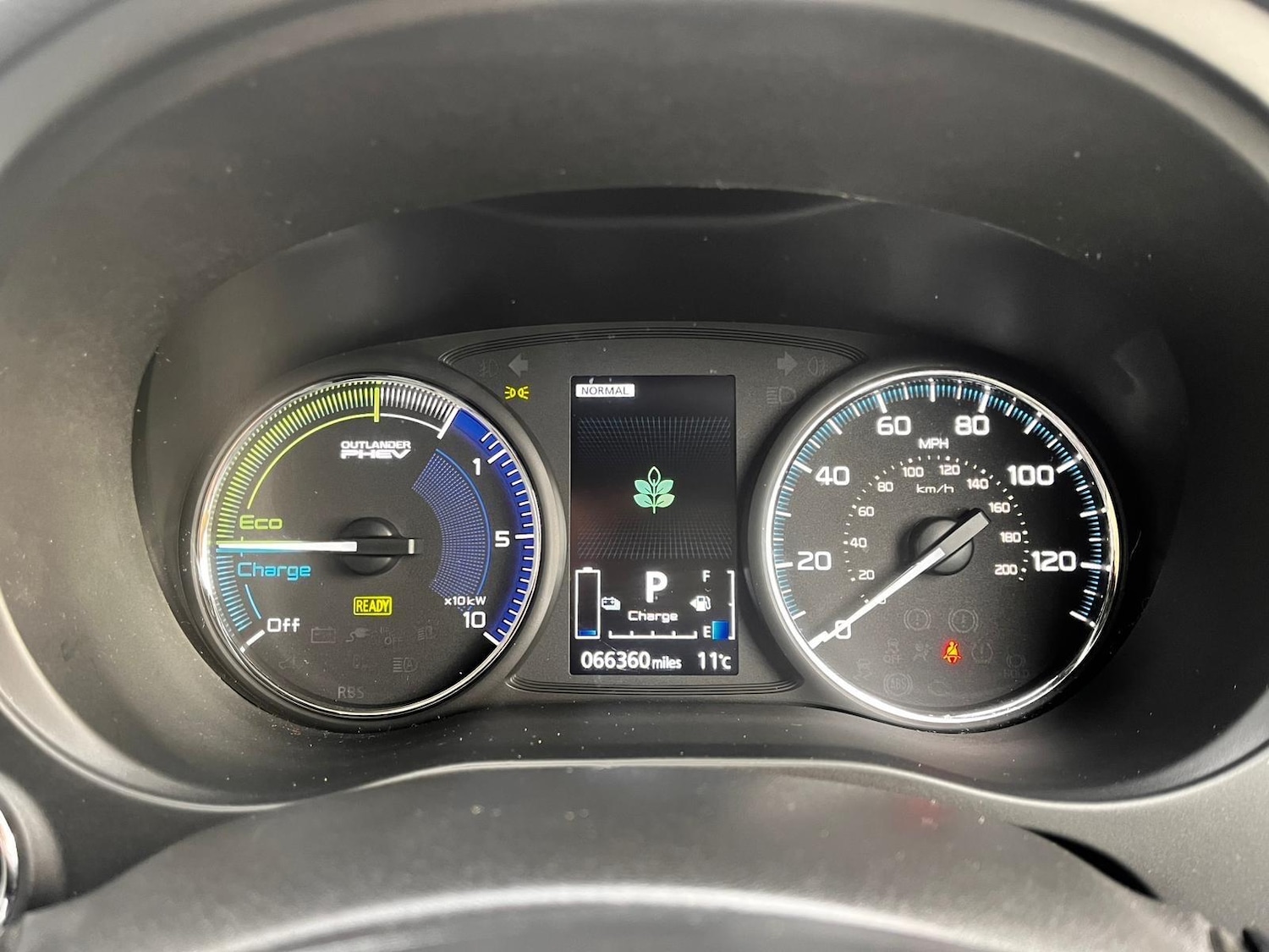 Used Mitsubishi Outlander 2018 for sale - 77175823: Photo 48