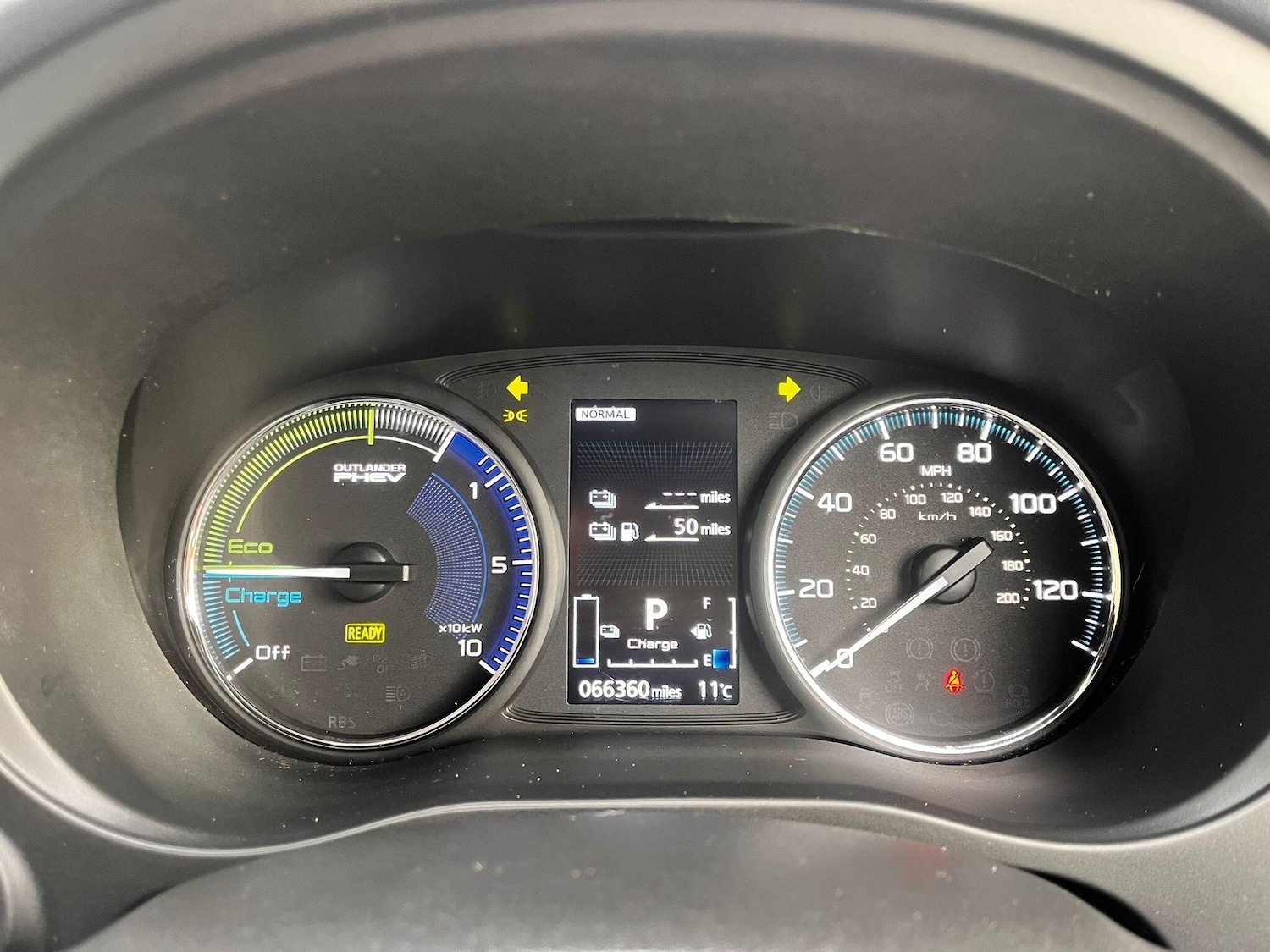 Used Mitsubishi Outlander 2018 for sale - 77175823: Photo 49