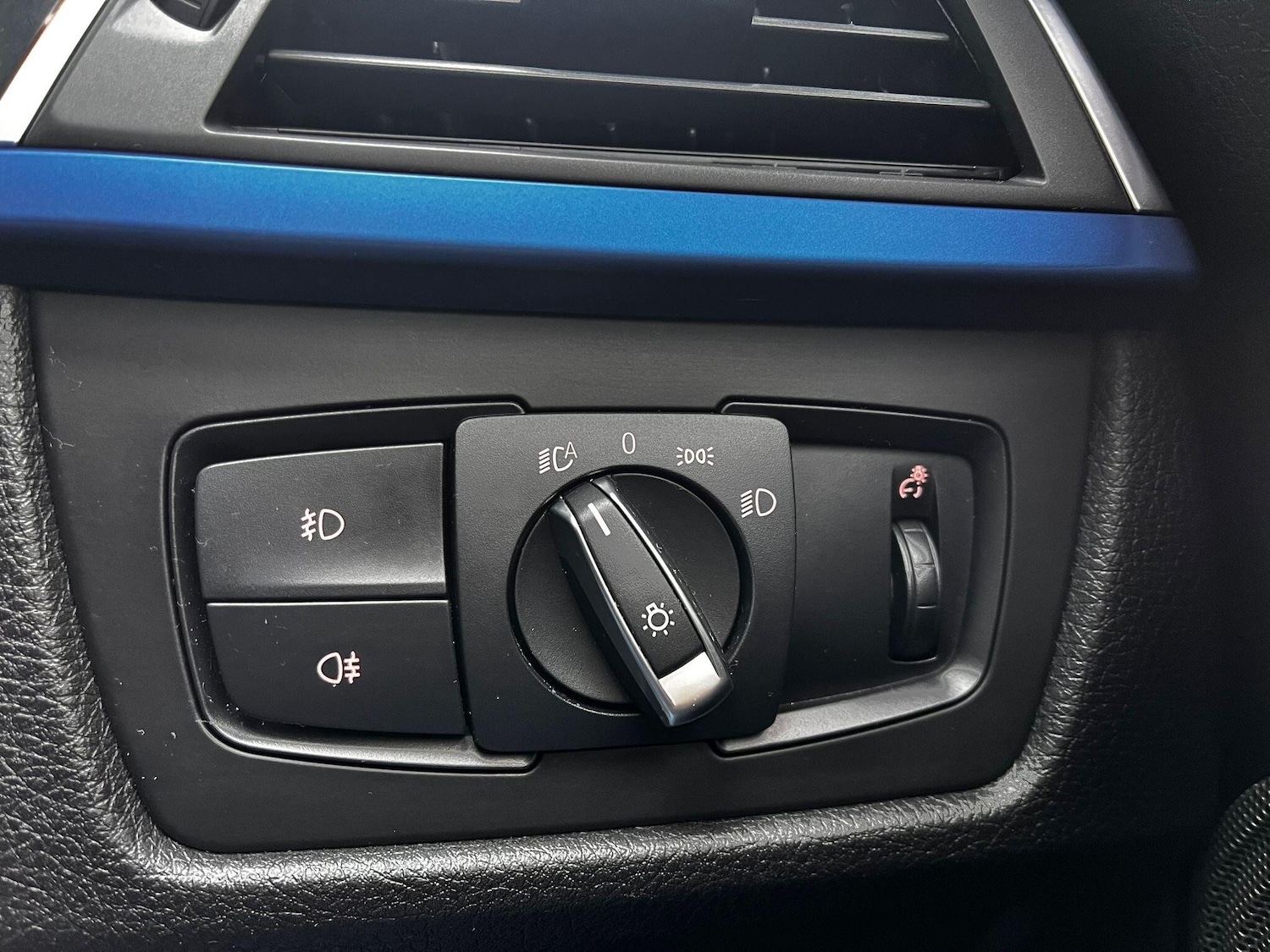 Used BMW 3 Series 2015 for sale - 77320759: Photo 21