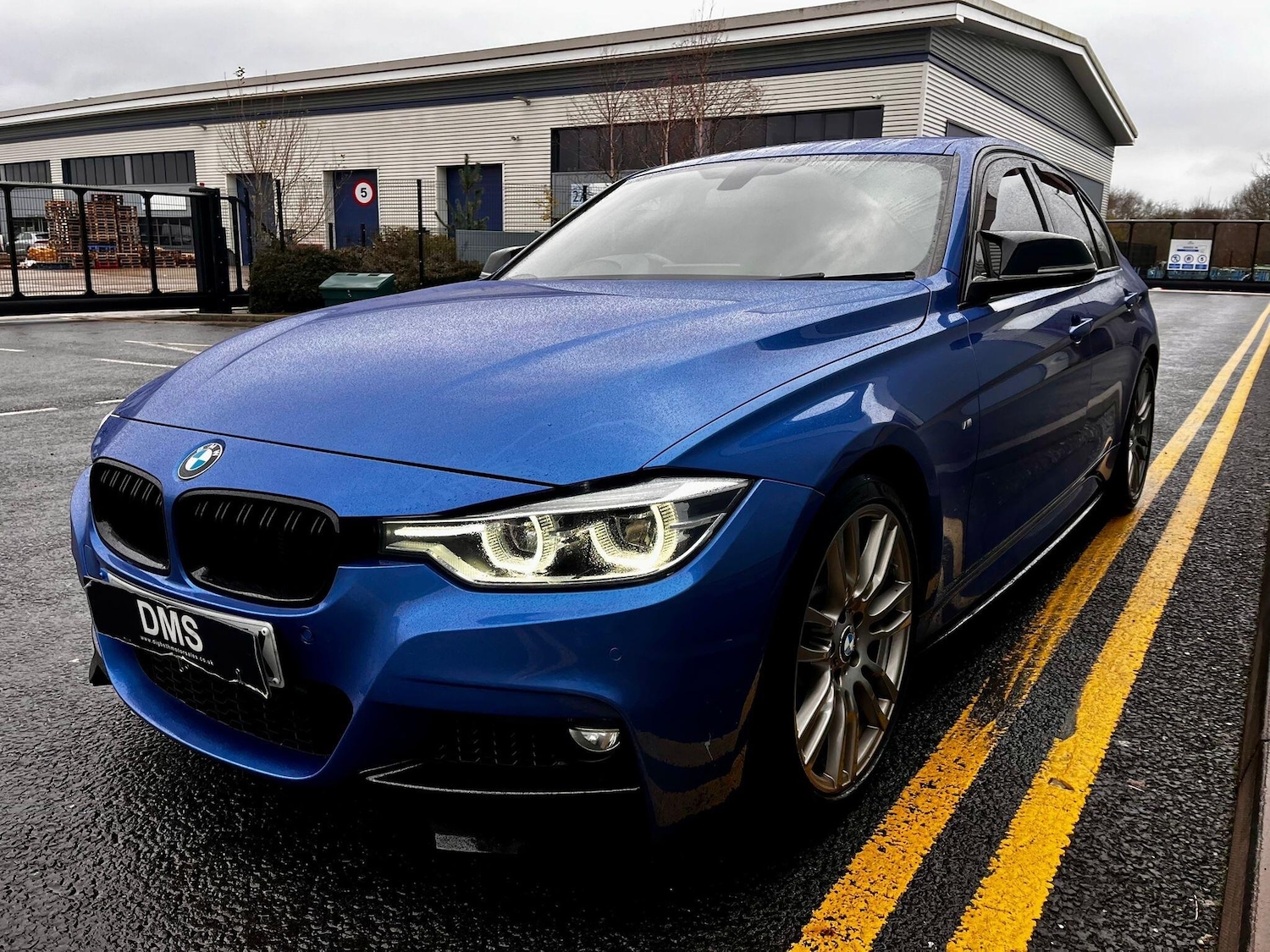 Used BMW 3 Series 2015 for sale - 77320759: Photo 3