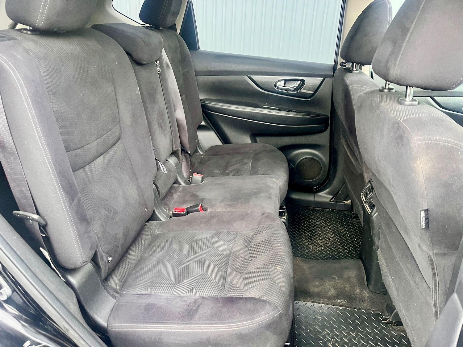 Used Nissan X-Trail for sale - 77670512: Photo 15