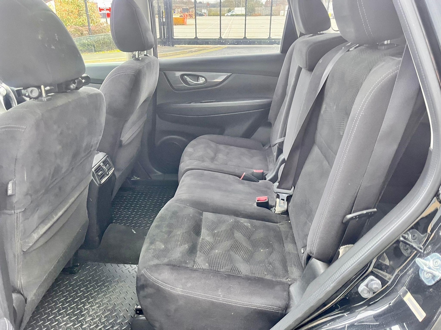 Used Nissan X-Trail for sale - 77670512: Photo 18