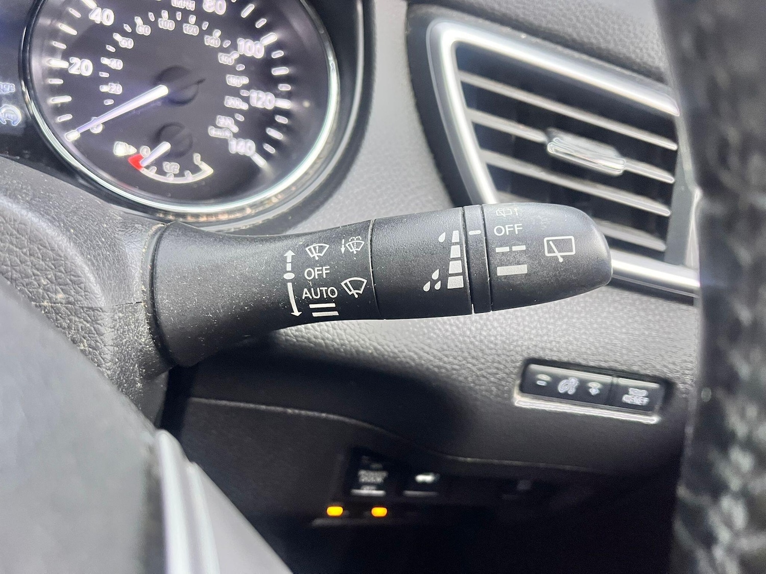 Used Nissan X-Trail for sale - 77670512: Photo 25