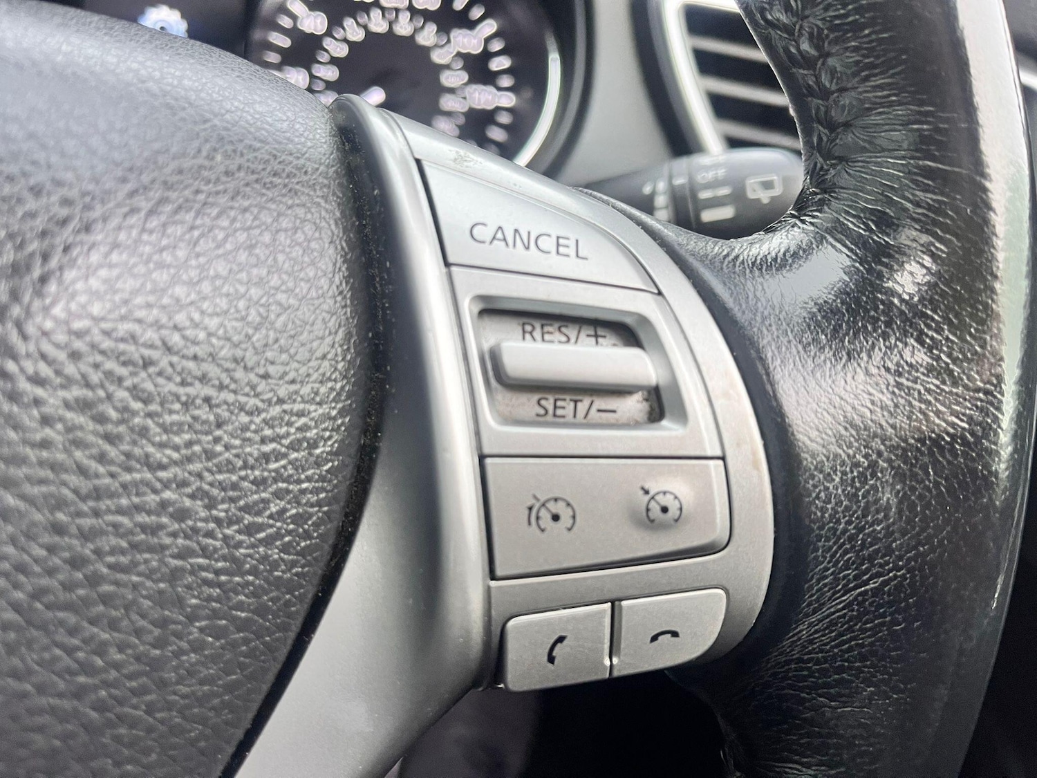 Used Nissan X-Trail for sale - 77670512: Photo 28