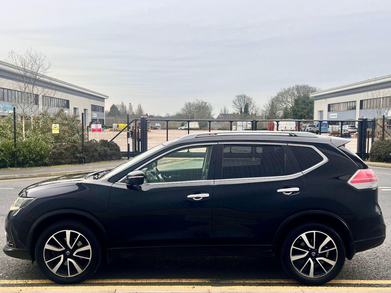 Used Nissan X-Trail for sale - 77670512: Photo 6