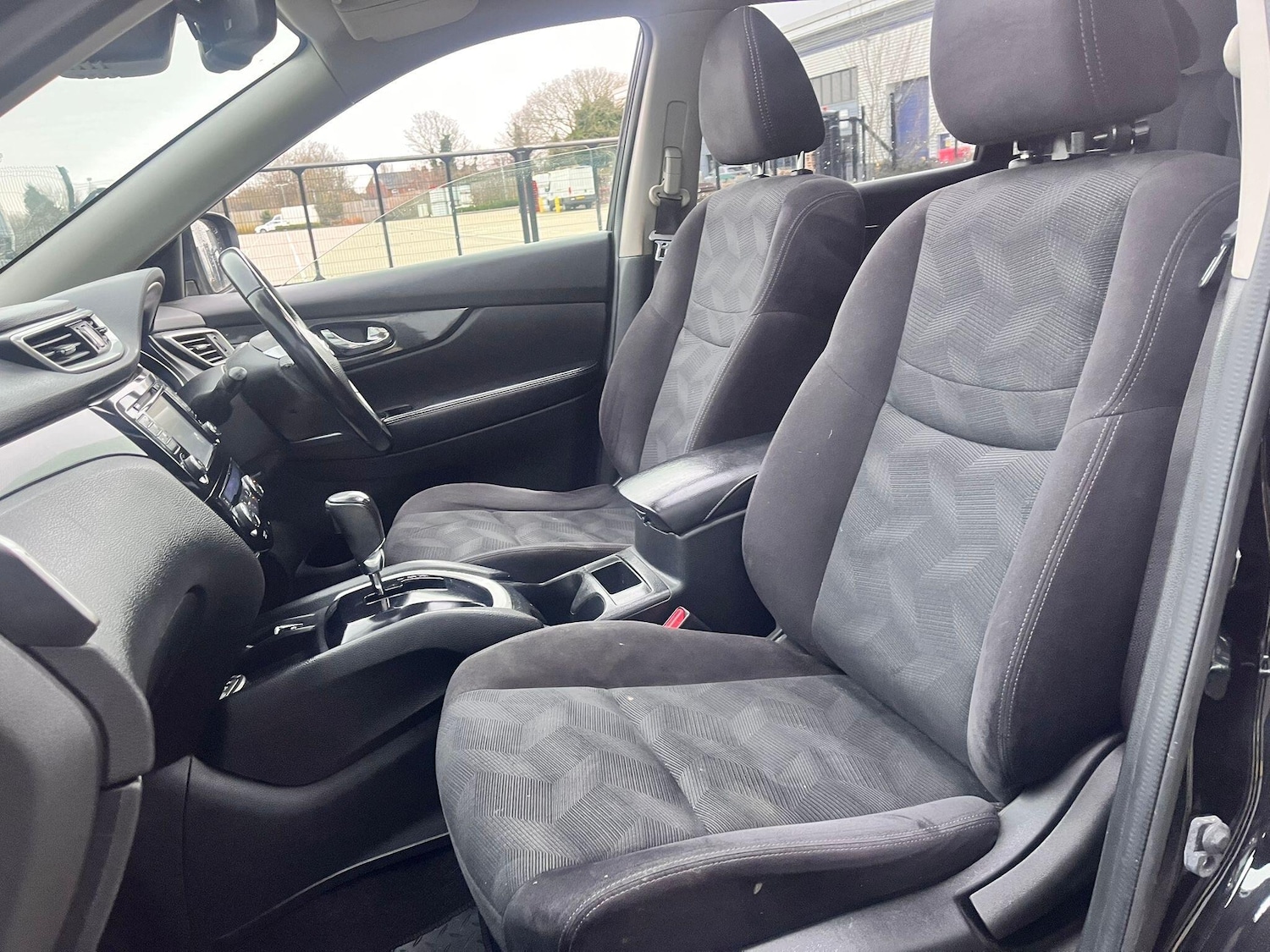 Used Nissan X-Trail for sale - 77670512: Photo 65