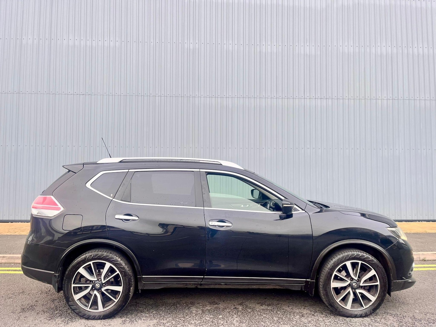 Used Nissan X-Trail for sale - 77670512: Photo 8