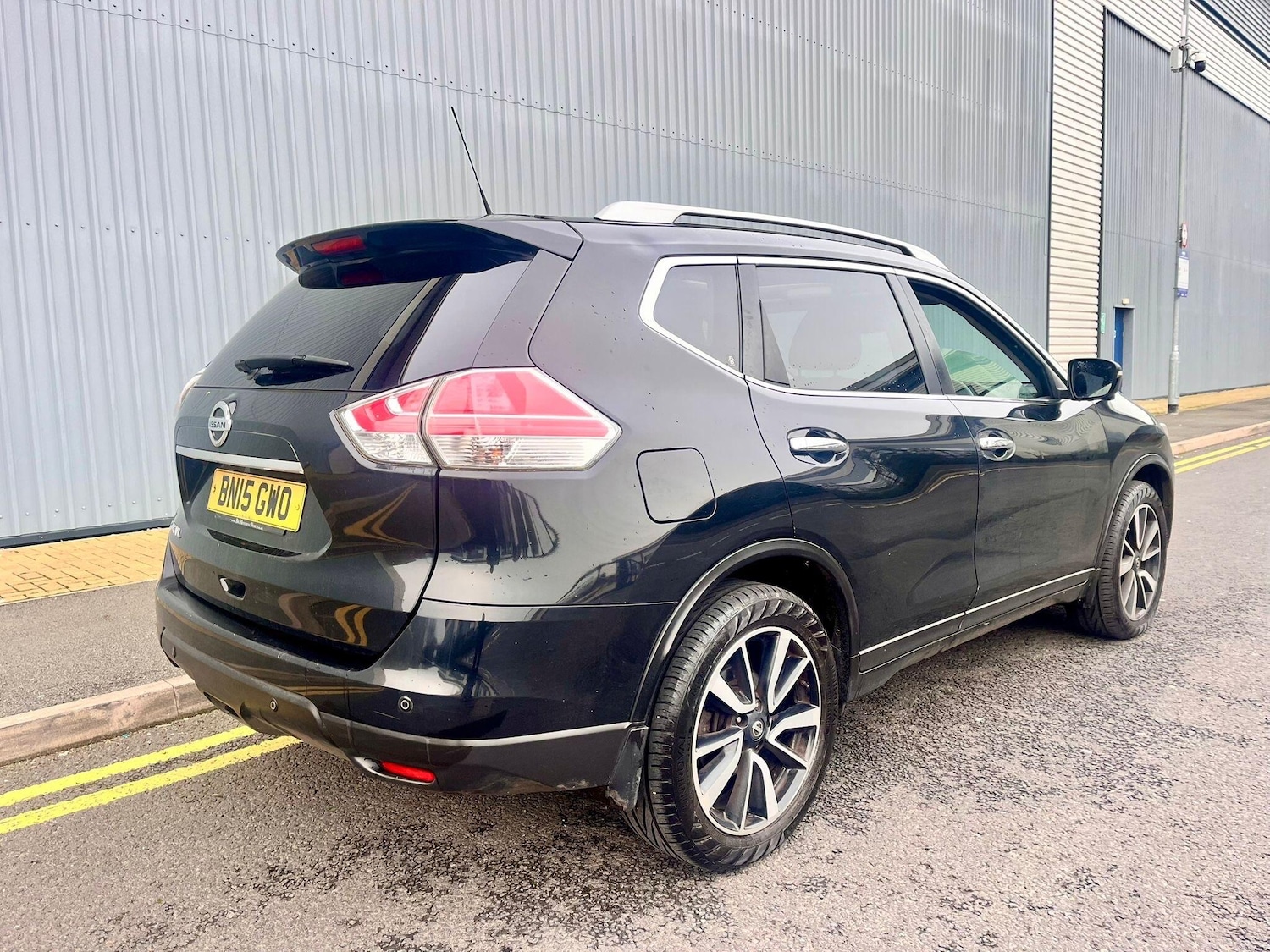 Used Nissan X-Trail for sale - 77670512: Photo 9