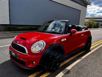 Used MINI Convertible 2010 for sale - 75200127: Photo