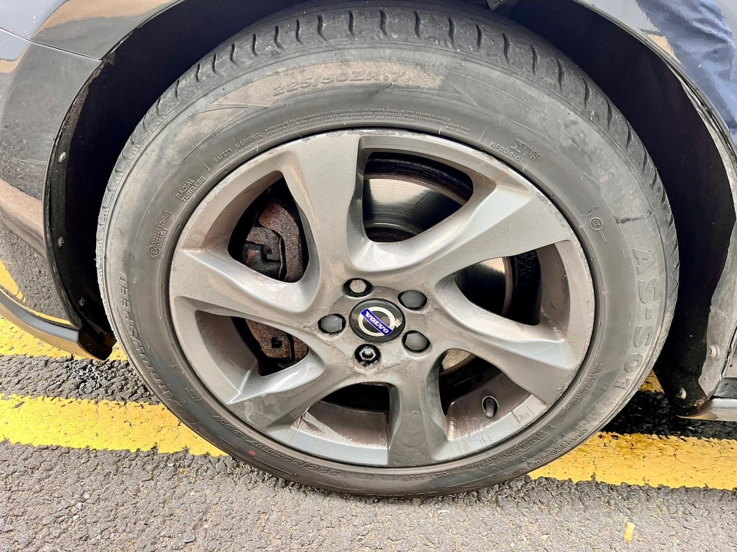 Used Volvo V40 2015 for sale - 77824358: Photo 47