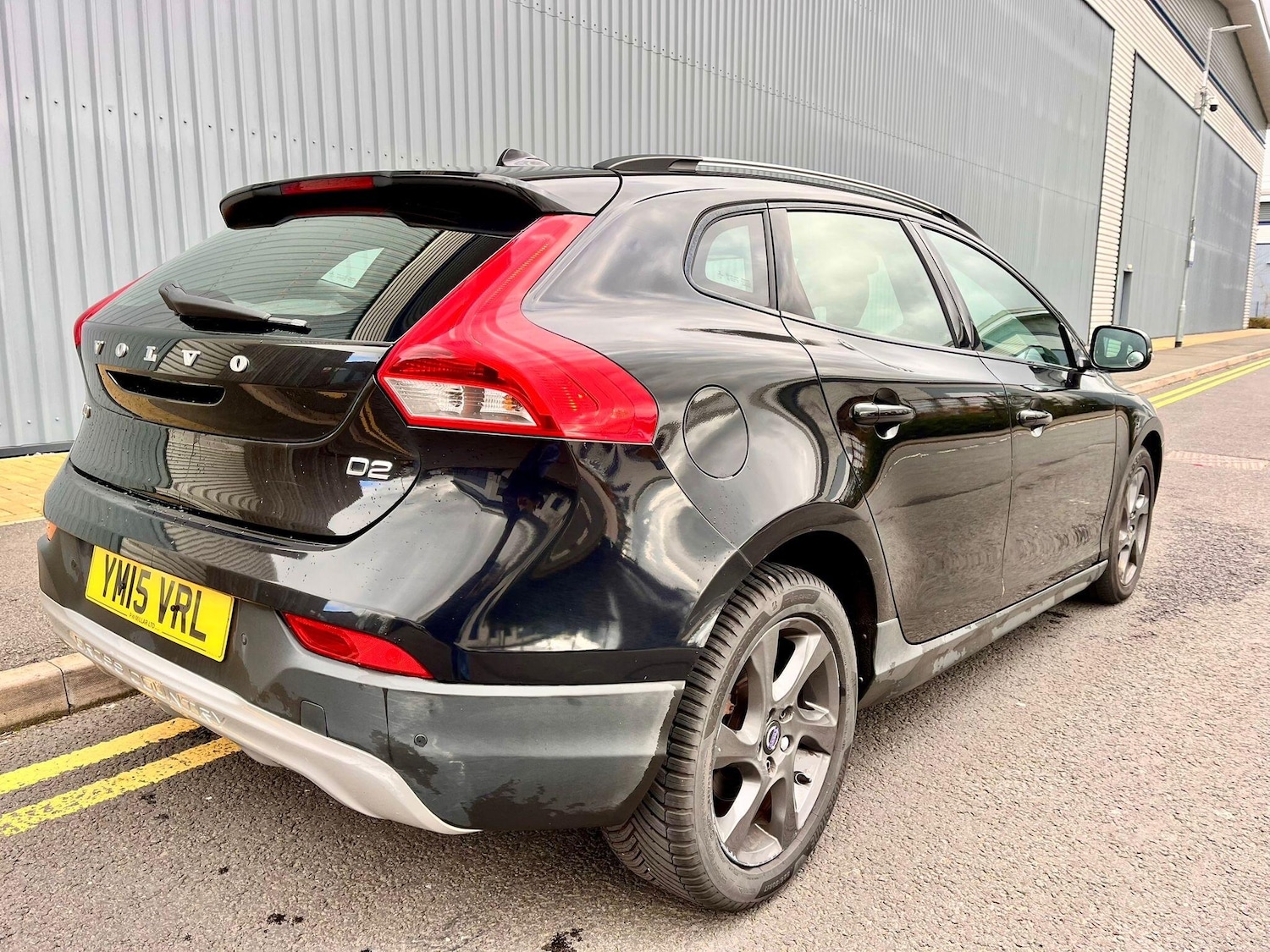 Used Volvo V40 2015 for sale - 77824358: Photo 7