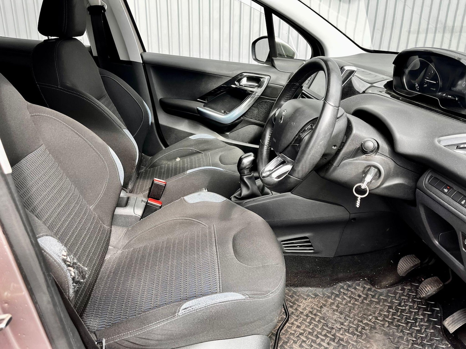 Used Peugeot 208 2012 for sale - 76012954: Photo 25
