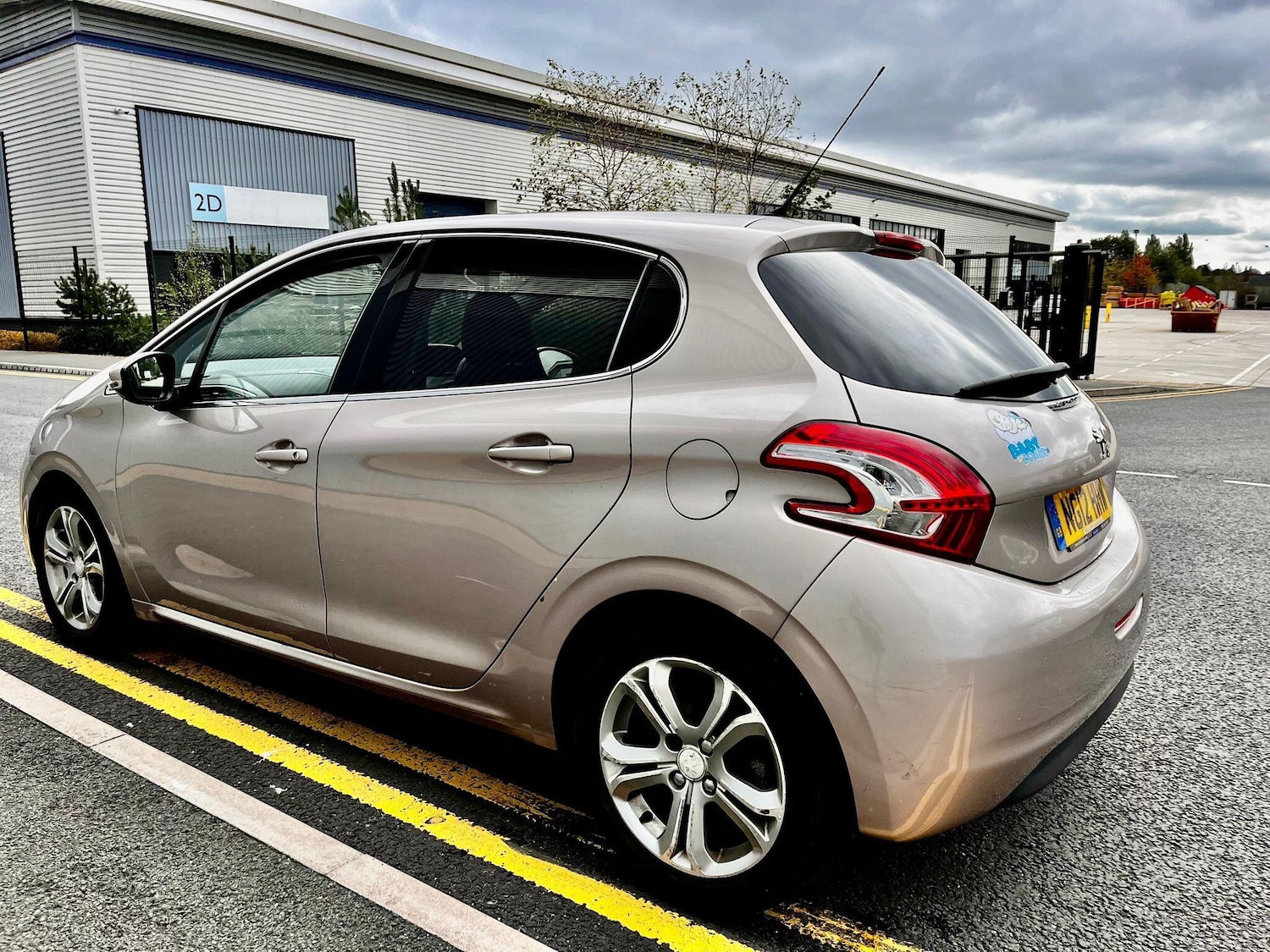 Used Peugeot 208 2012 for sale - 76012954: Photo 5