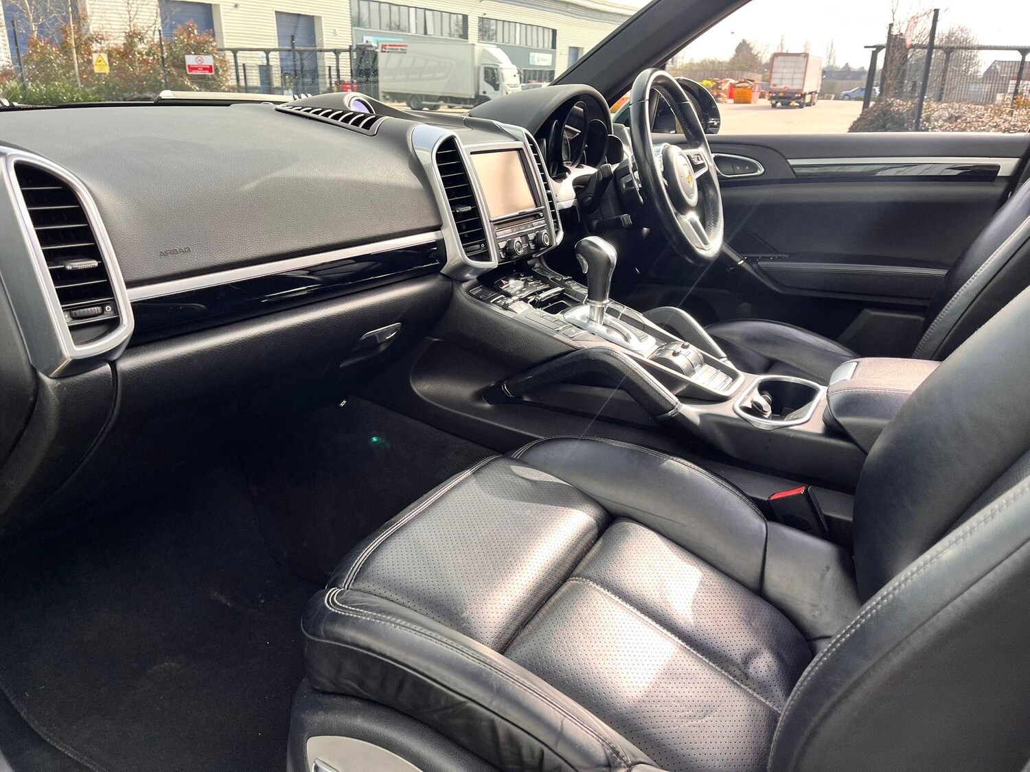 Used Porsche Cayenne 2016 for sale - 77783175: Photo 60