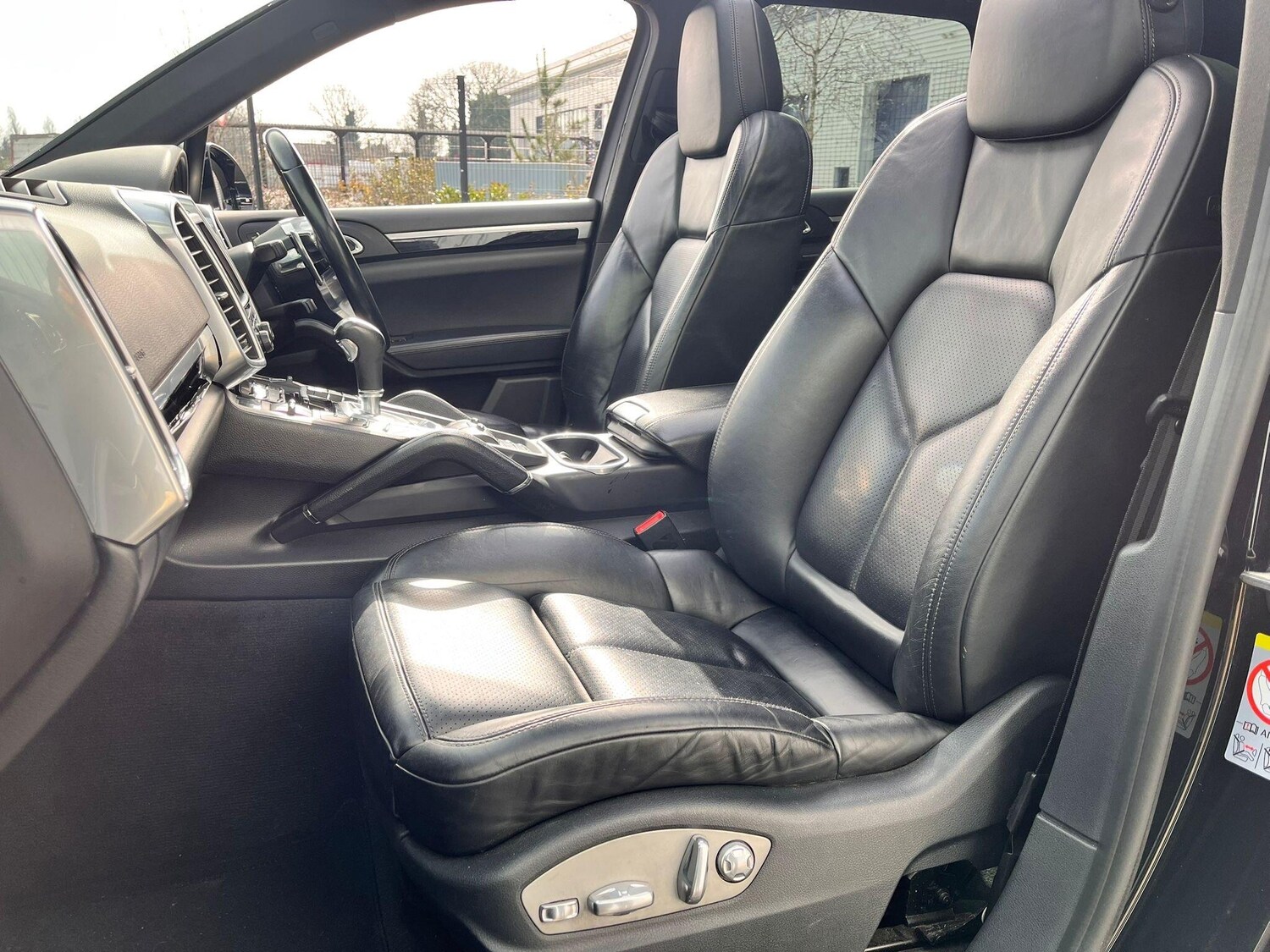 Used Porsche Cayenne 2016 for sale - 77783175: Photo 61