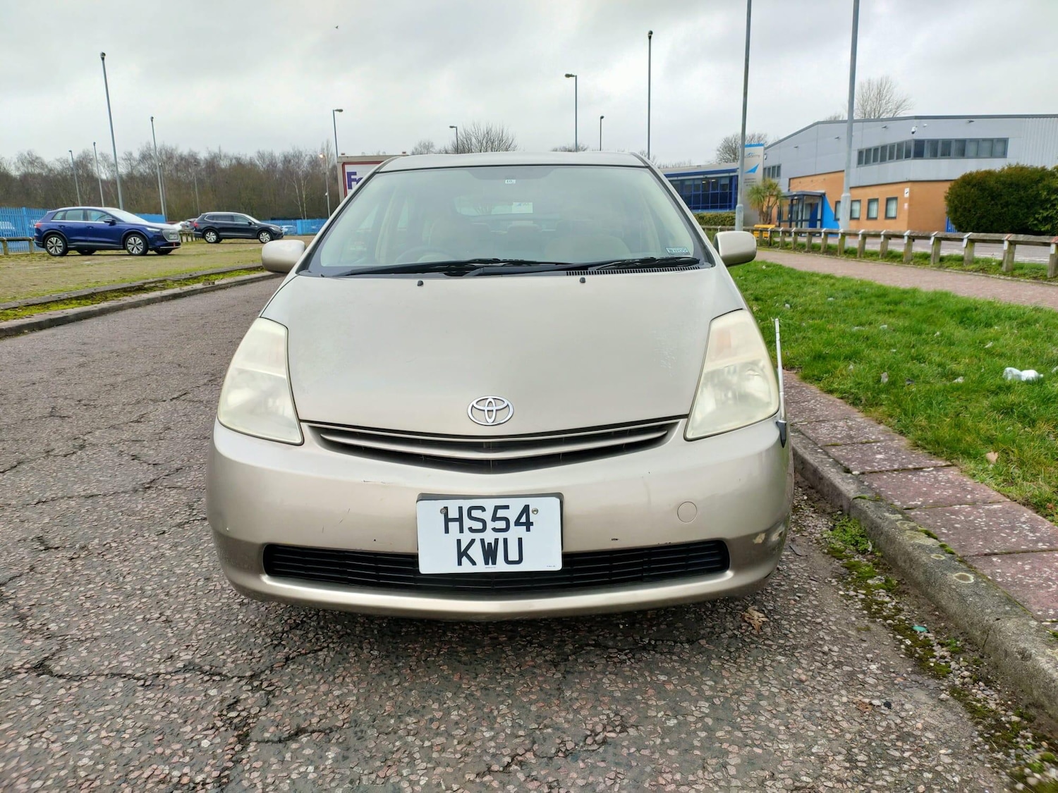 Used Toyota Prius for sale - 77484302: Photo 2