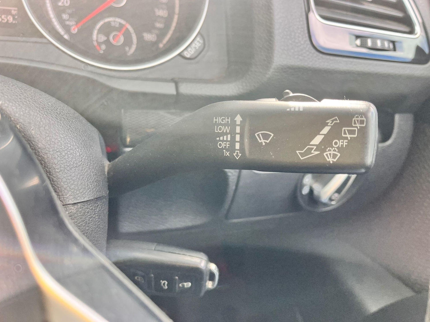 Used Volkswagen Scirocco for sale - 77824370: Photo 17