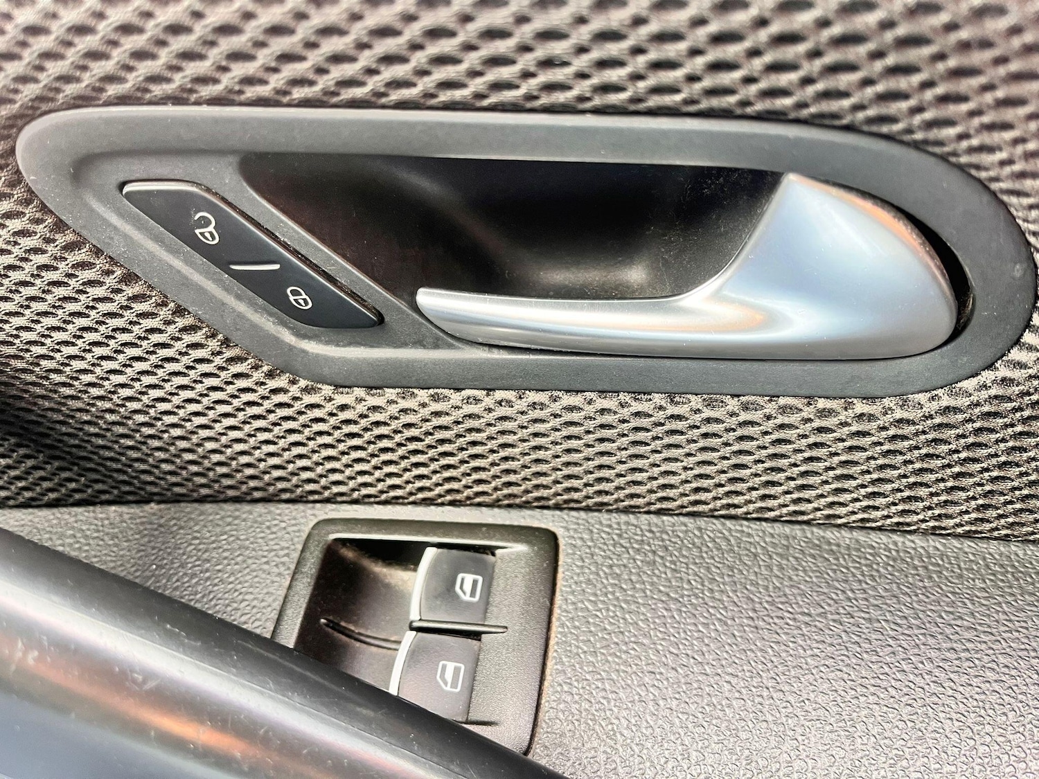 Used Volkswagen Scirocco for sale - 77824370: Photo 20