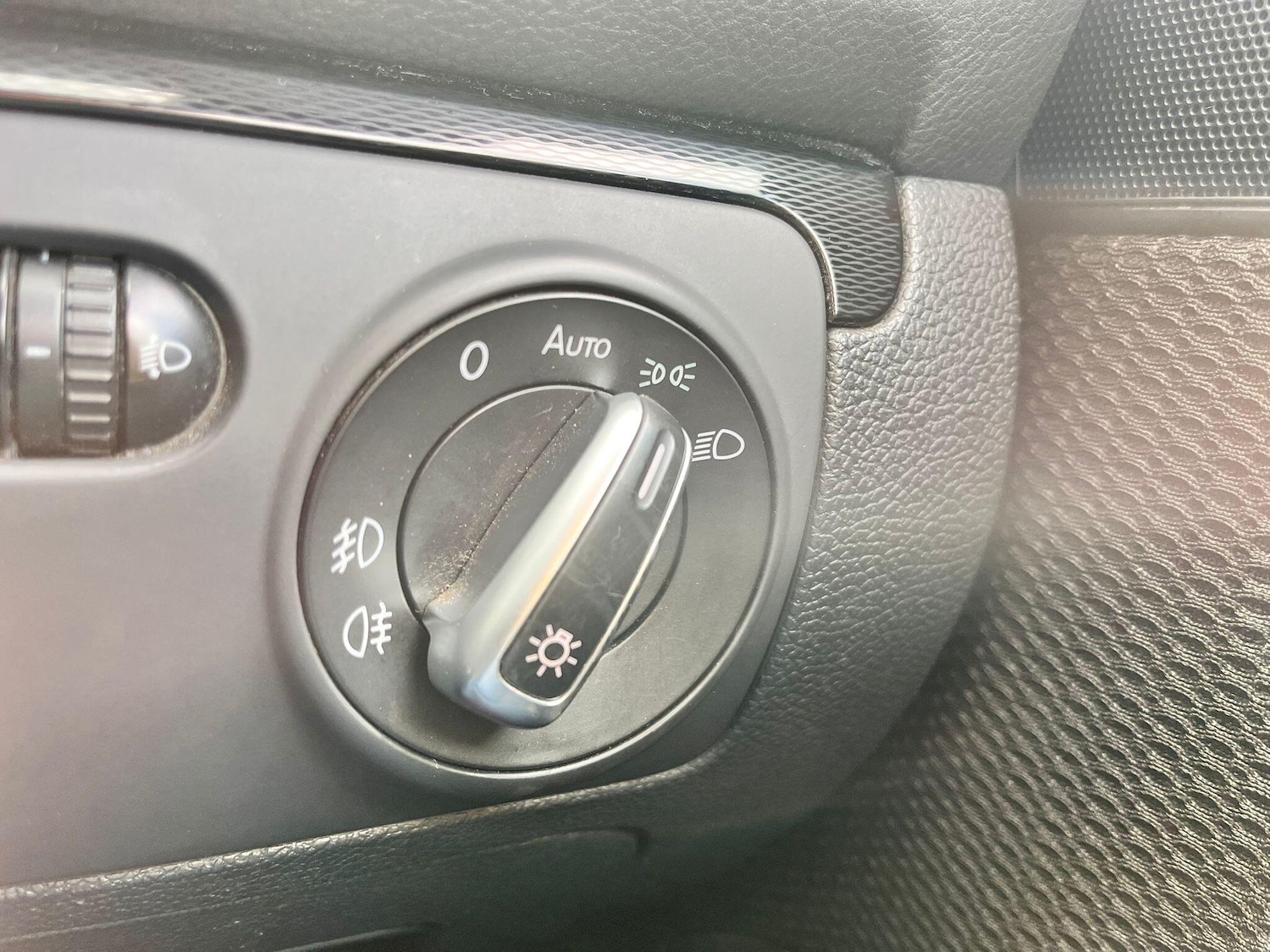 Used Volkswagen Scirocco for sale - 77824370: Photo 21