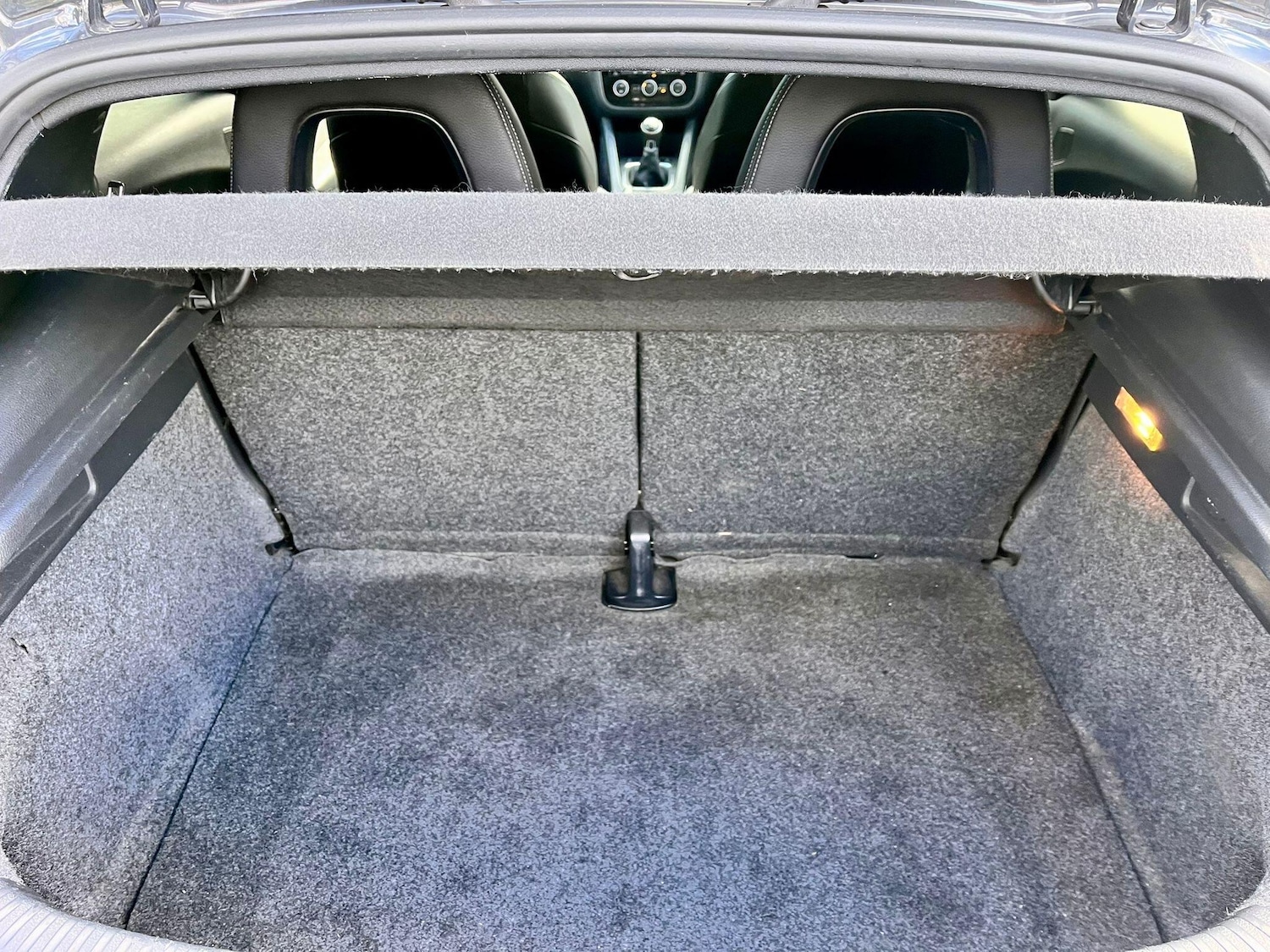 Used Volkswagen Scirocco for sale - 77824370: Photo 42