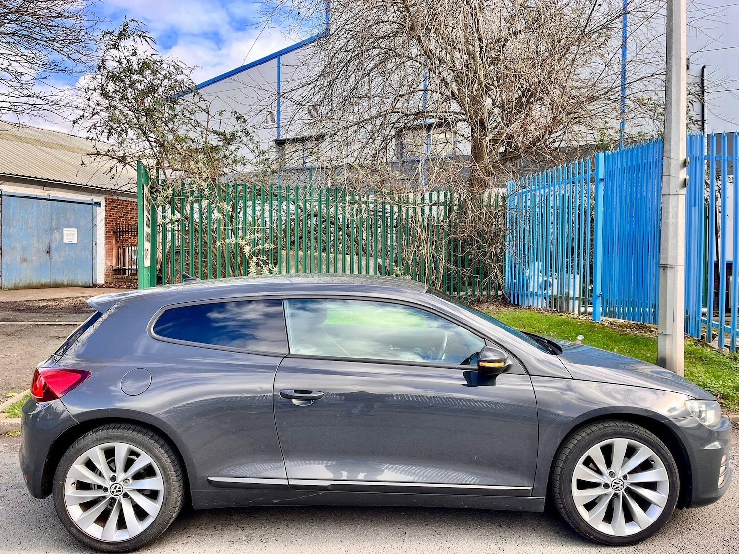Used Volkswagen Scirocco for sale - 77824370: Photo 8