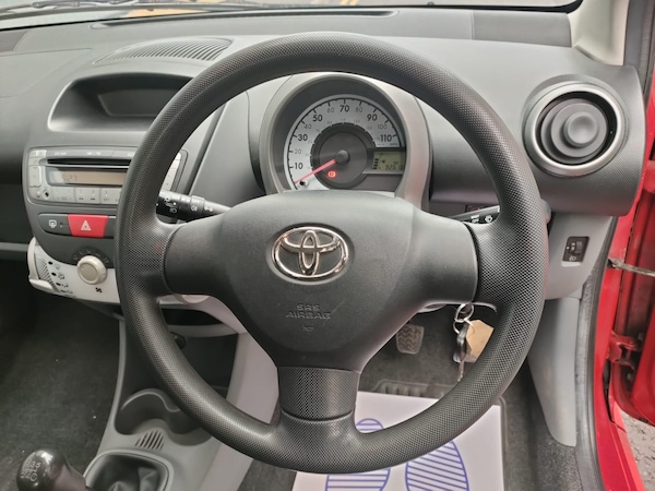 Used Toyota AYGO 2011 for sale - 76282761: Photo 17