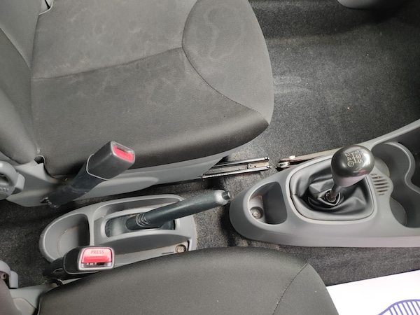 Used Toyota AYGO 2011 for sale - 76282761: Photo 20