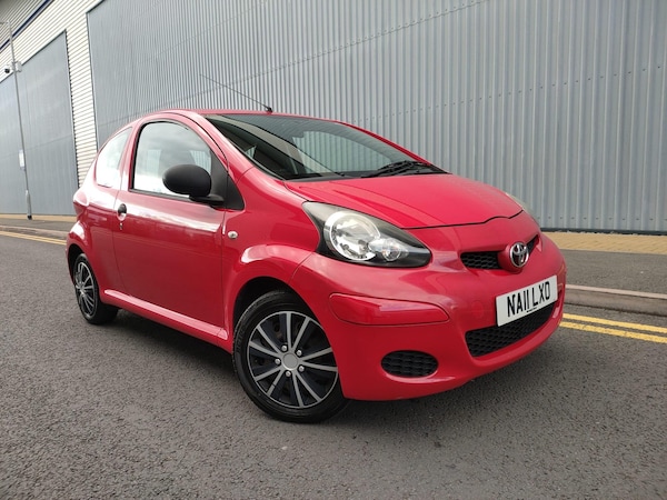 Used Toyota AYGO 2011 for sale - 76282761: Photo 25