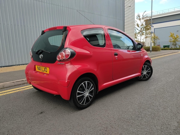 Used Toyota AYGO 2011 for sale - 76282761: Photo 26