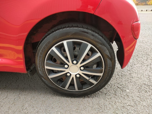 Used Toyota AYGO 2011 for sale - 76282761: Photo 29