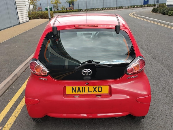 Used Toyota AYGO 2011 for sale - 76282761: Photo 8