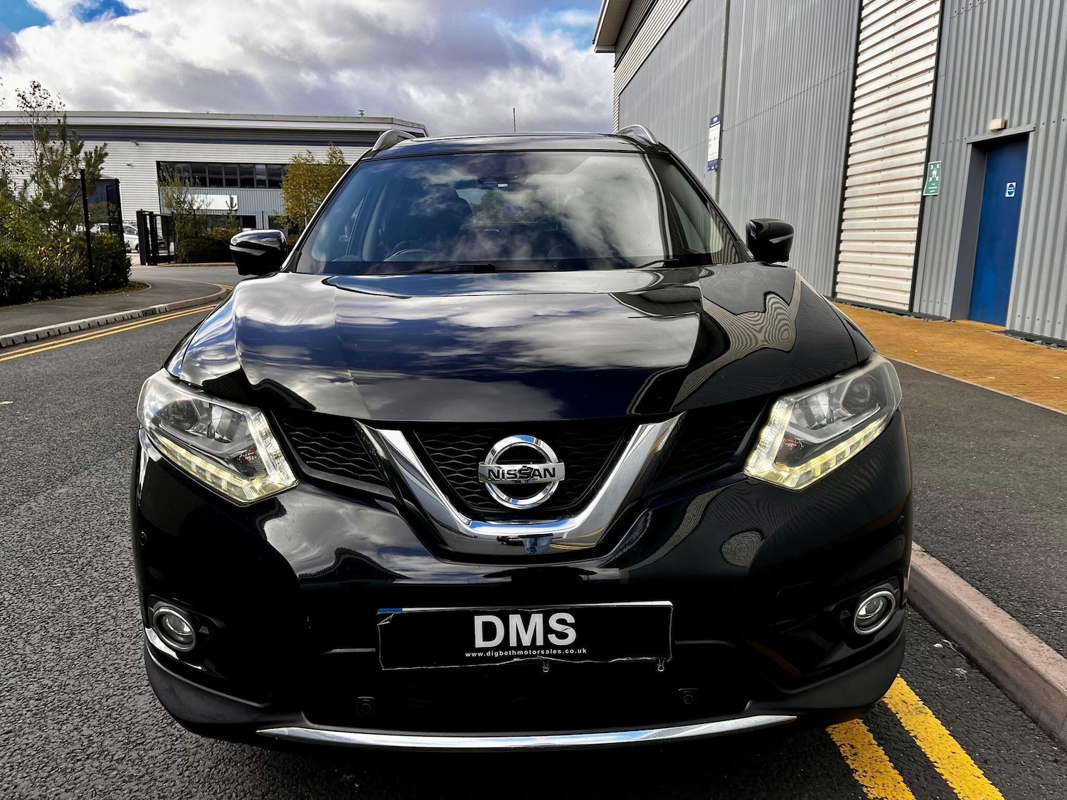 Used Nissan X-Trail 2016 for sale - 77131424: Photo 2