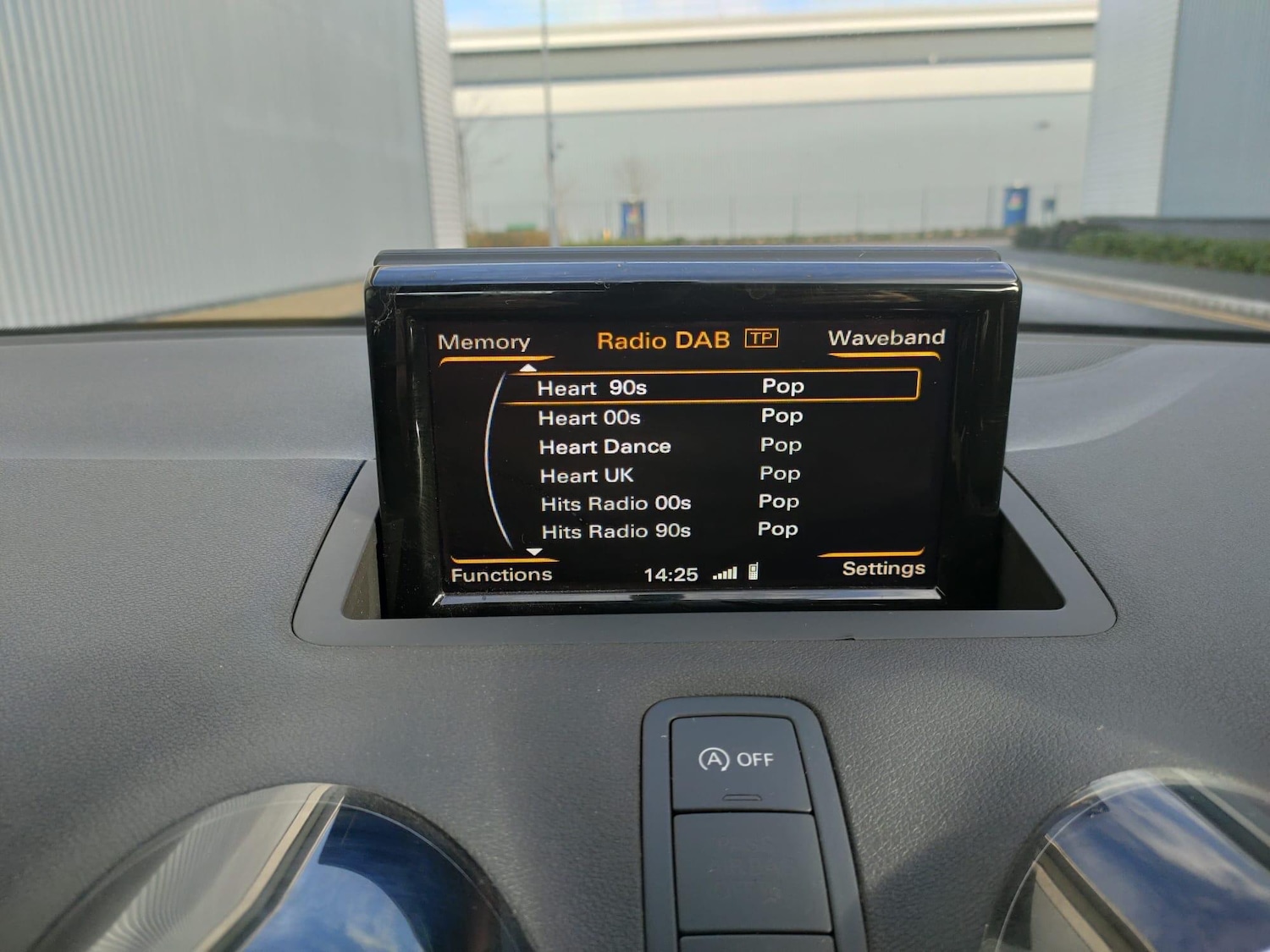 Used Audi A1 for sale - 77484299: Photo 32