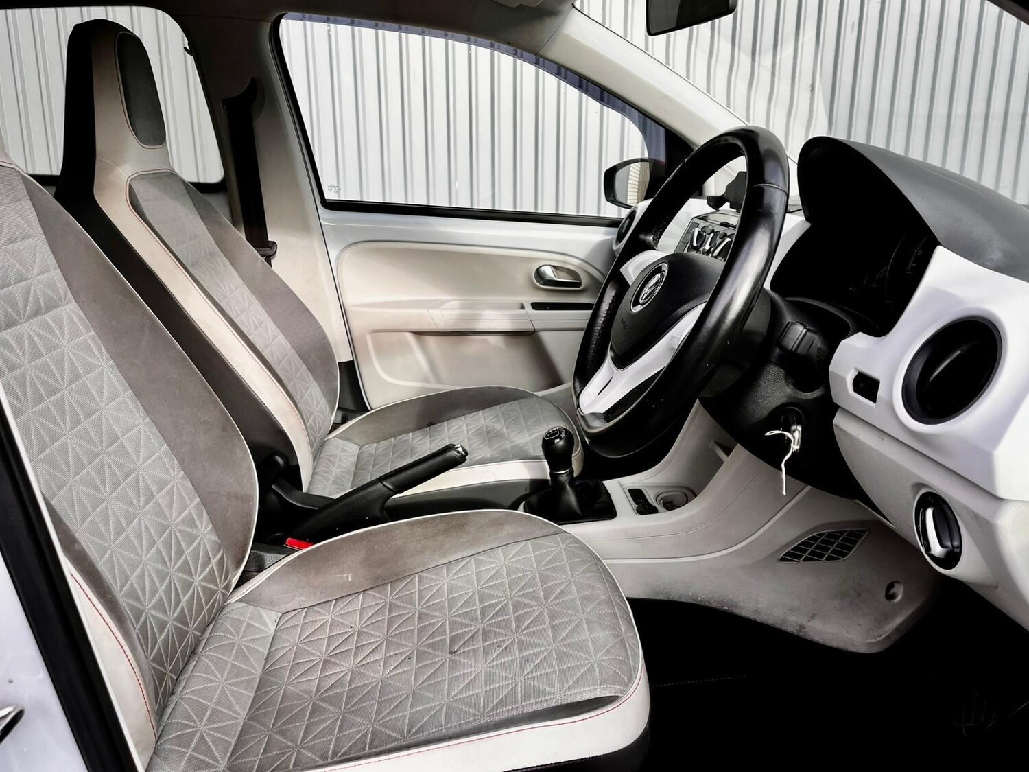 Used Volkswagen up! 2017 for sale - 76633094: Photo 11