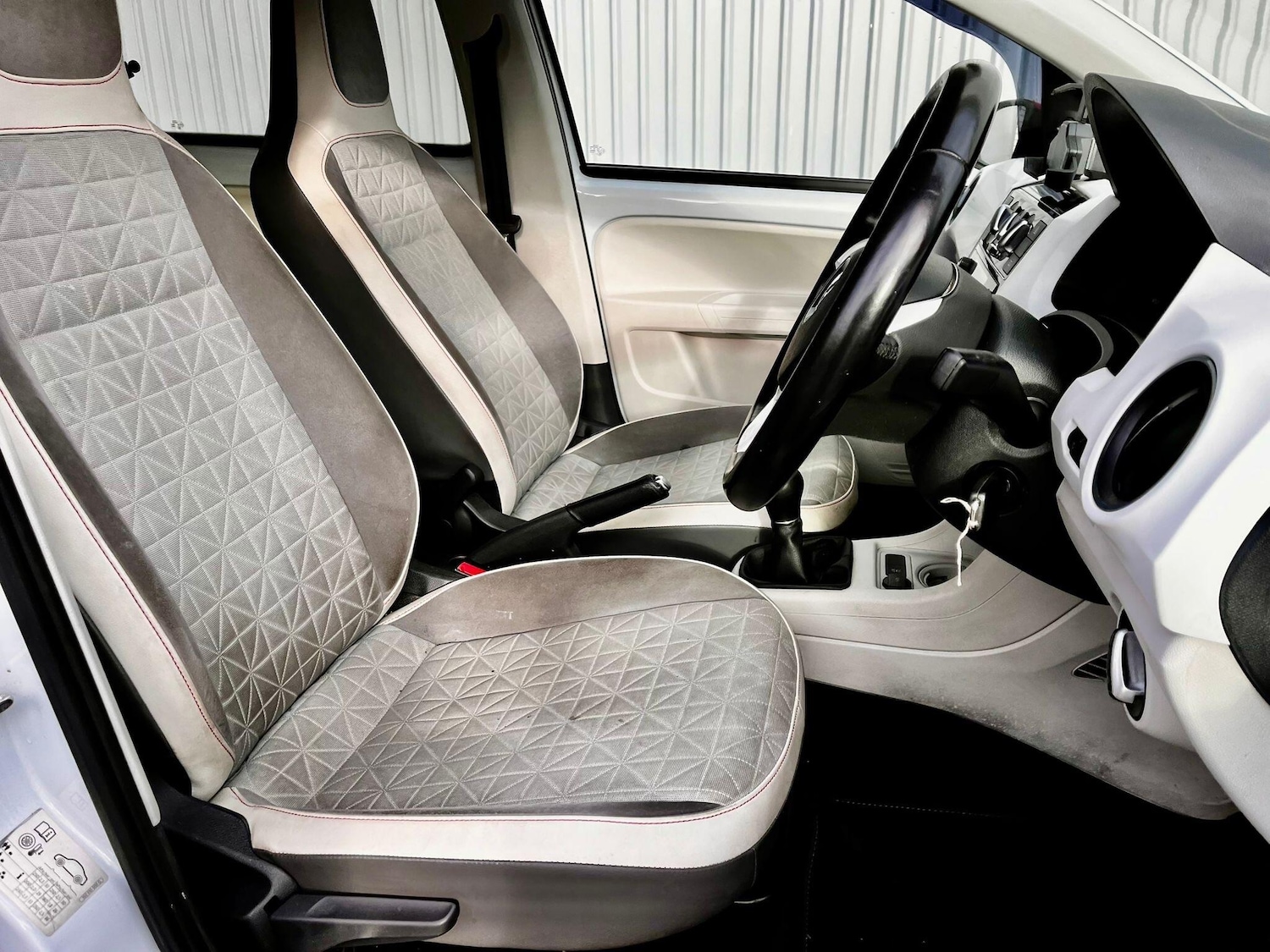 Used Volkswagen up! 2017 for sale - 76633094: Photo 22